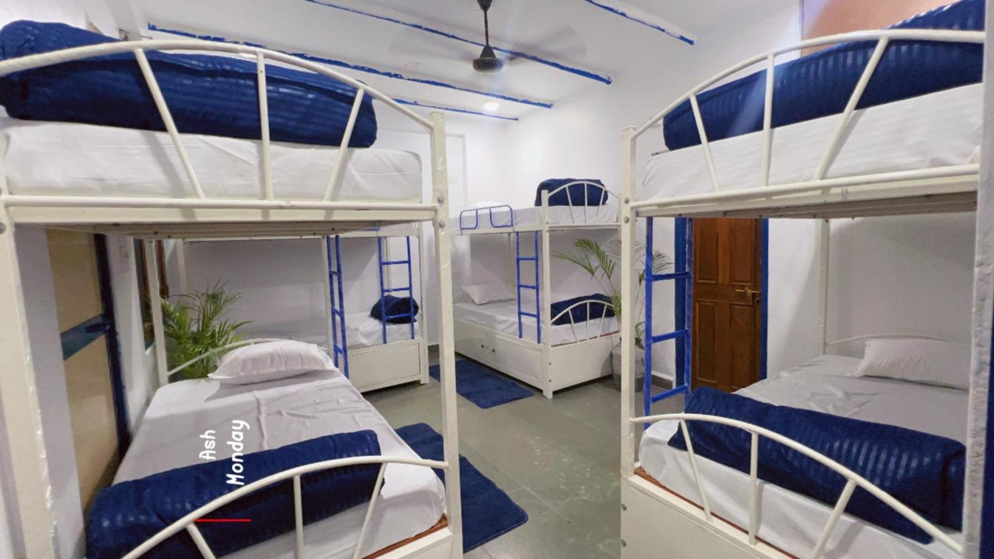 Pause Hostel อุจเจน ภายนอก รูปภาพ