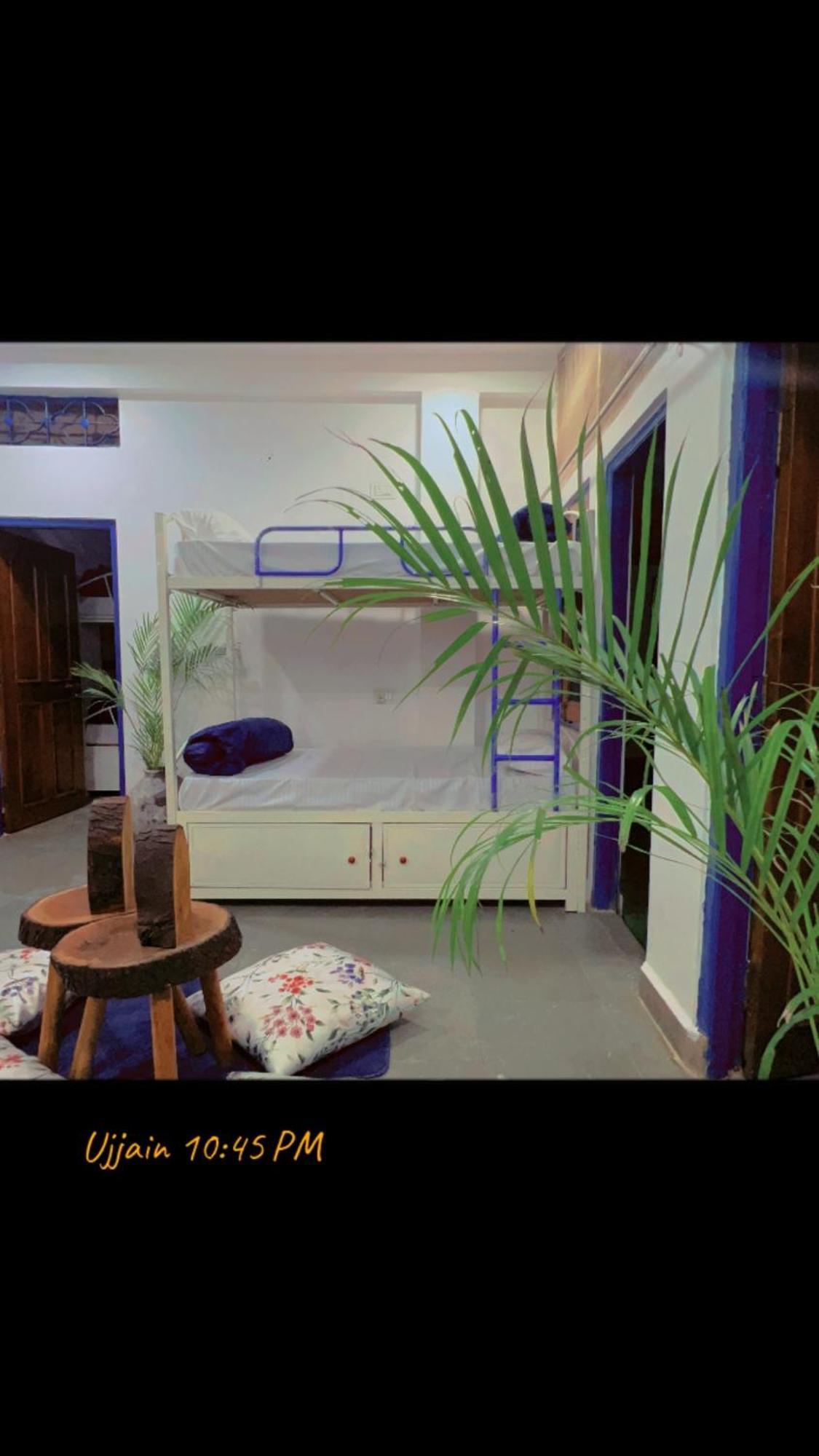Pause Hostel อุจเจน ภายนอก รูปภาพ
