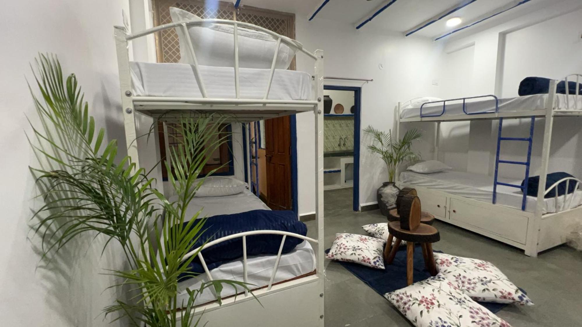 Pause Hostel อุจเจน ภายนอก รูปภาพ
